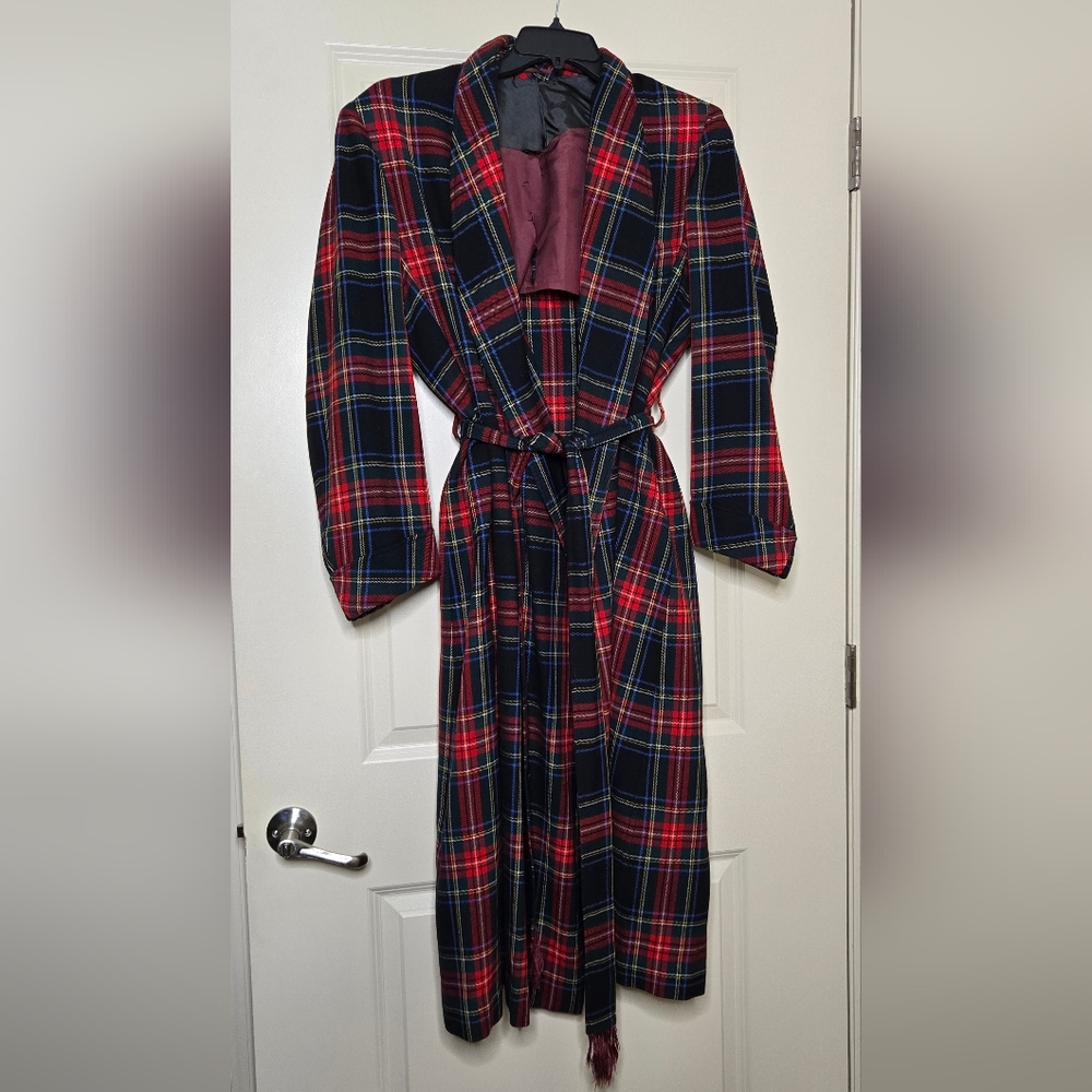 Vintage Plaid Wool Trench Coat w/ Belt | Tartan | Fringe Detail